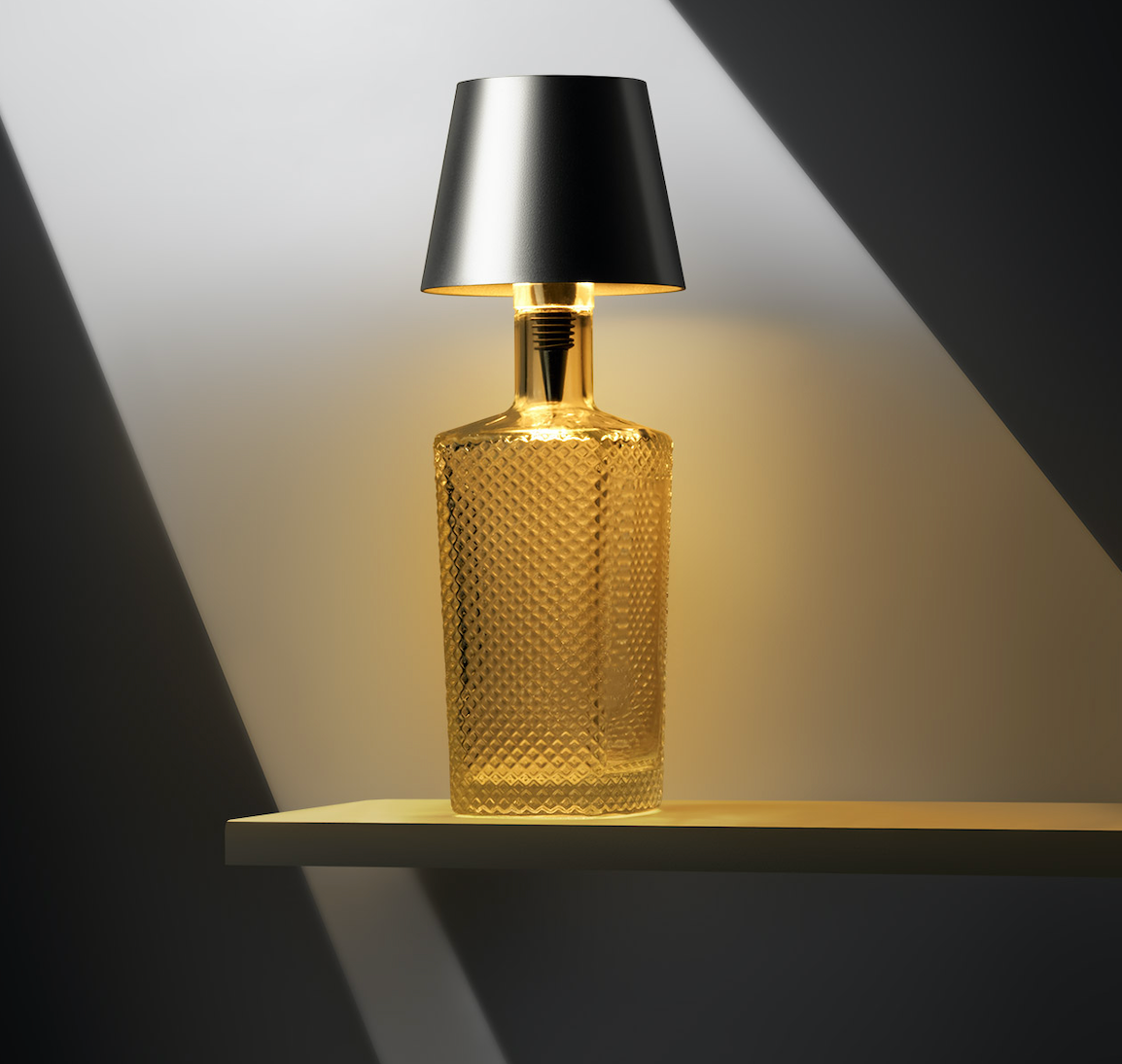 LumiPour RGB Wireless Bottle Lamp